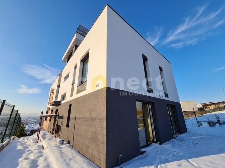 Duplex cu 4 camere cu Garaj în Iris