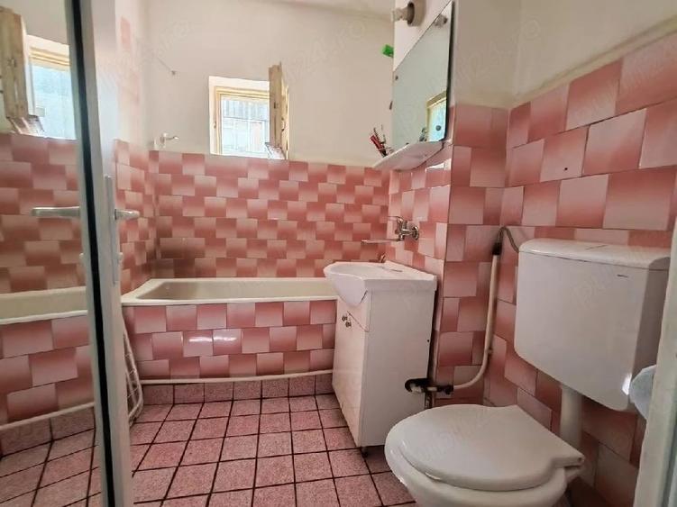 Apartament cu 2 camere decomandat în Abator