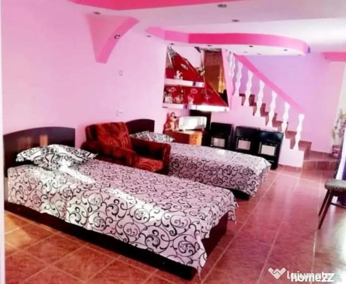 Casă cu 5 camere cu Teren 500 Mp în Central