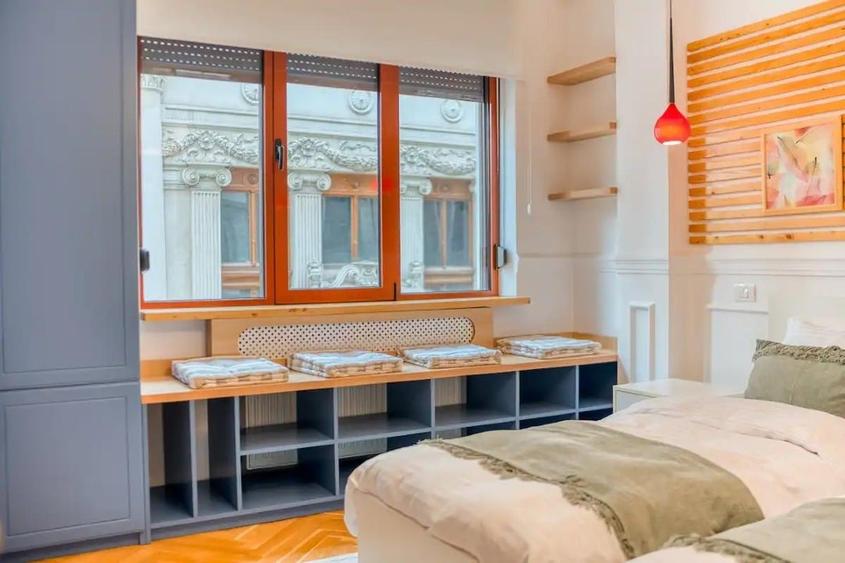 Apartament cu 3 camere decomandat, mobilat în Universitate