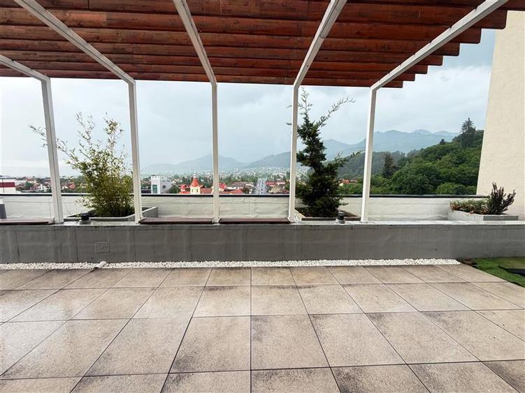 Apartament cu 2 camere semidecomandat, mobilat în Noua
