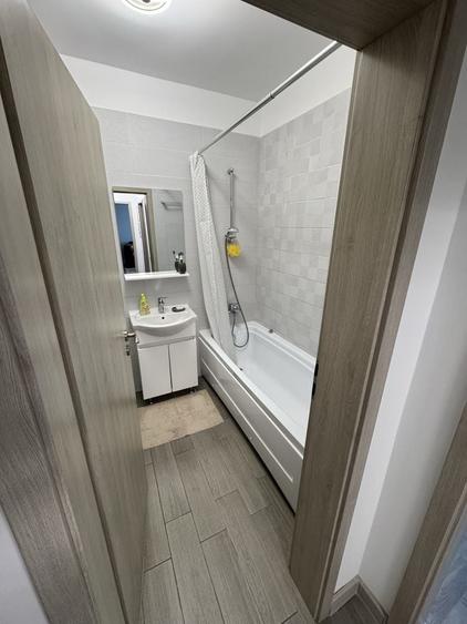 Apartament cu 2 camere decomandat în Vest