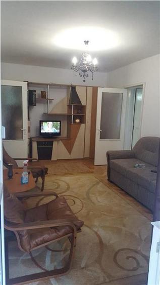 Apartament cu 2 camere semidecomandat, mobilat în Central