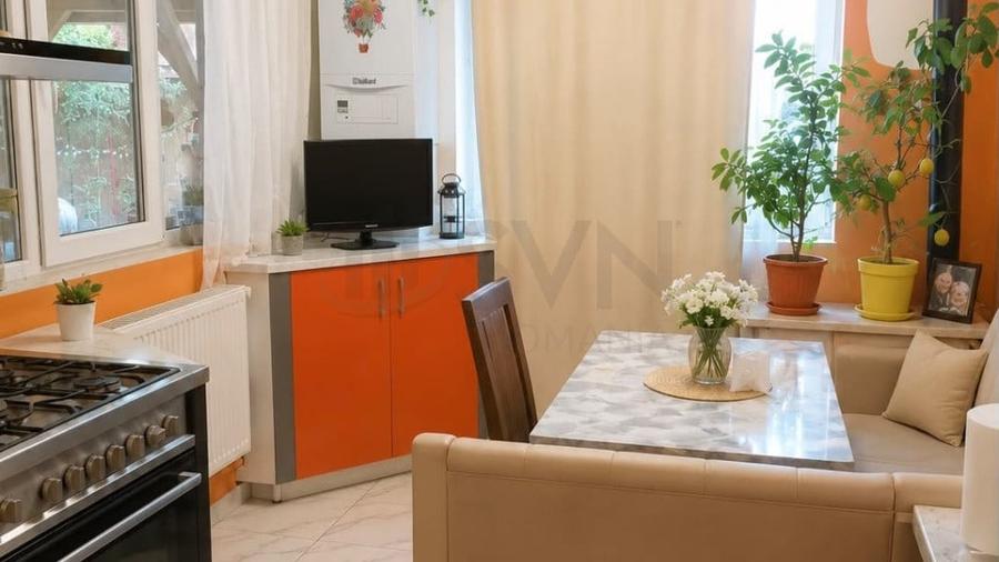 Casă cu 5 camere cu Teren 120 Mp în Colentina