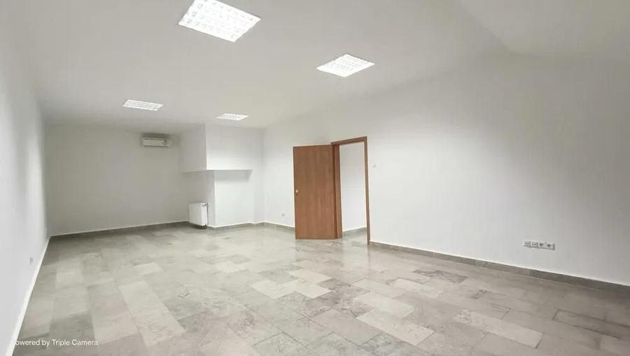 Birou, de 30 mp, în Central