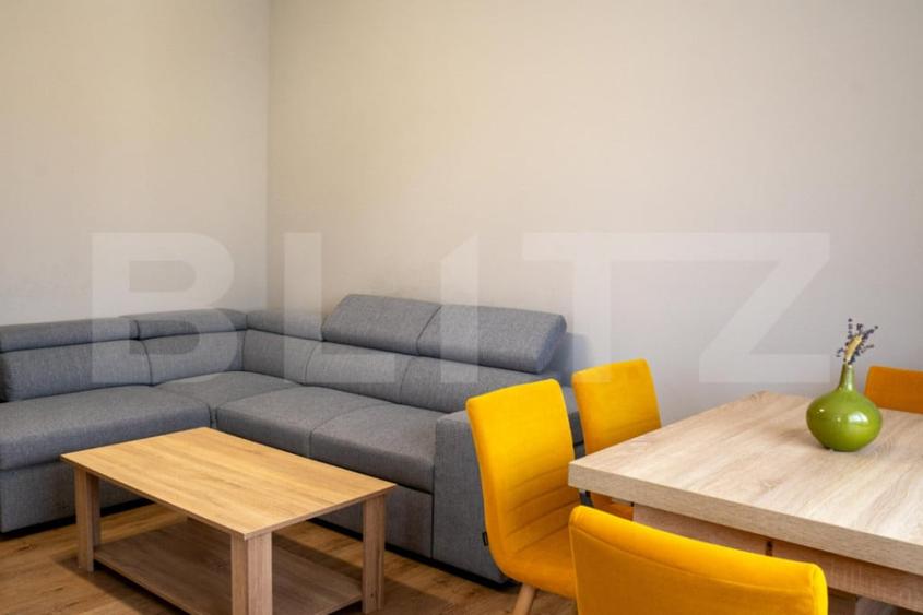 Apartament cu 3 camere decomandat în Spitalul Județean
