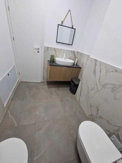 Spațiu comercial, de 150 mp, în Central