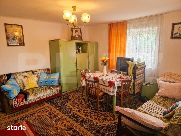Casă cu 2 camere cu Teren 8290 Mp în Central