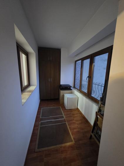 Apartament cu 3 camere decomandat în Tomis III
