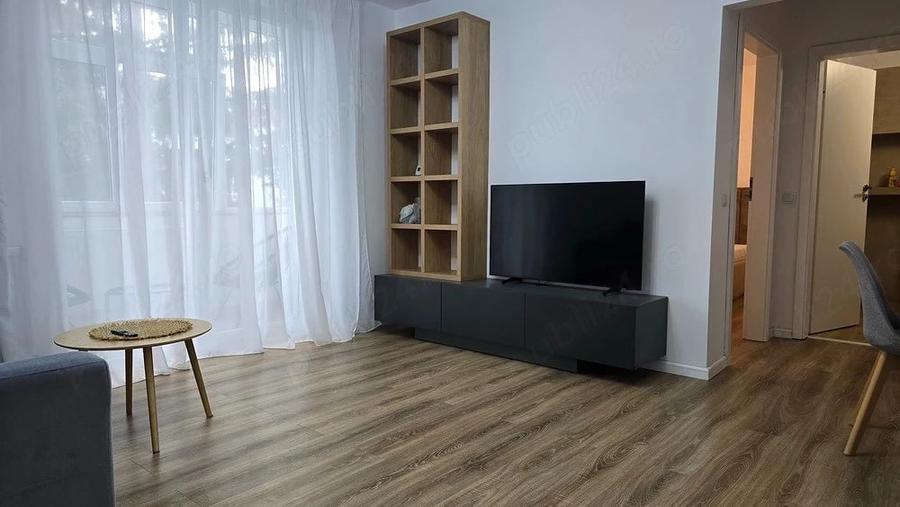 Apartament cu 2 camere semidecomandat în Ultracentral