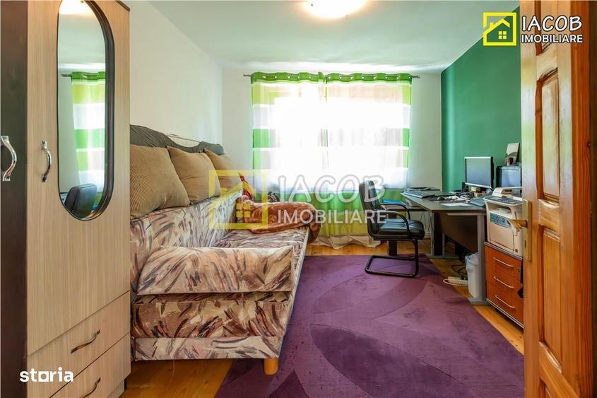 Casă cu 4 camere în Central