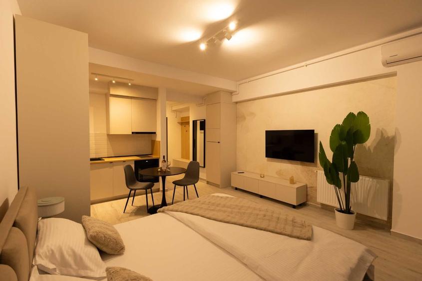 Apartament cu 2 camere decomandat în Central