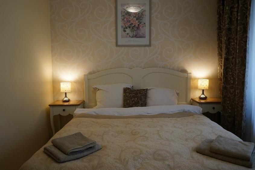 Apartament cu 2 camere decomandat în Calea Victoriei