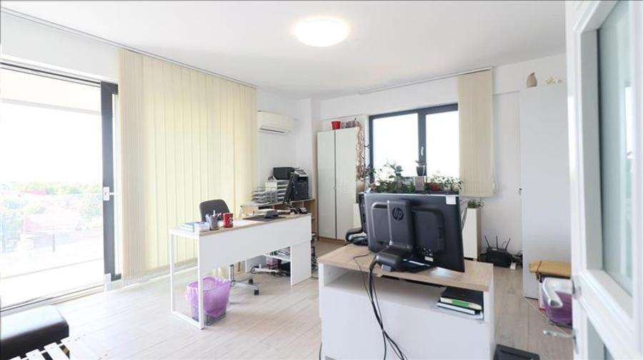 Apartament cu 2 camere decomandat în Sărărie