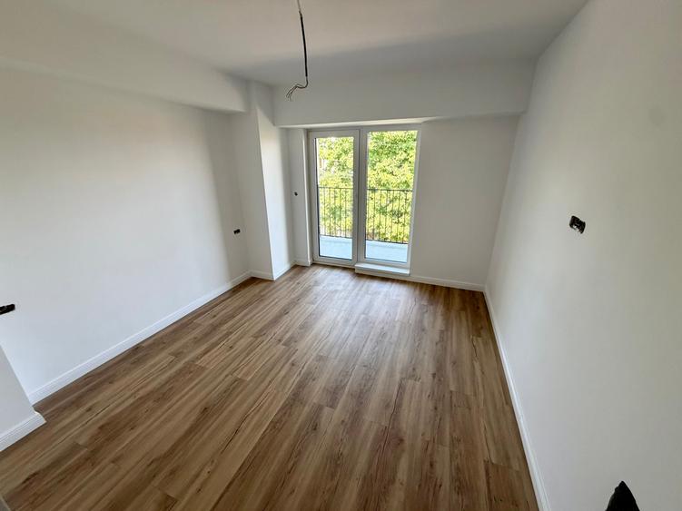 Apartament cu 3 camere decomandat în Păcurari