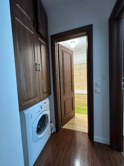Apartament cu 3 camere decomandat, mobilat în Tei