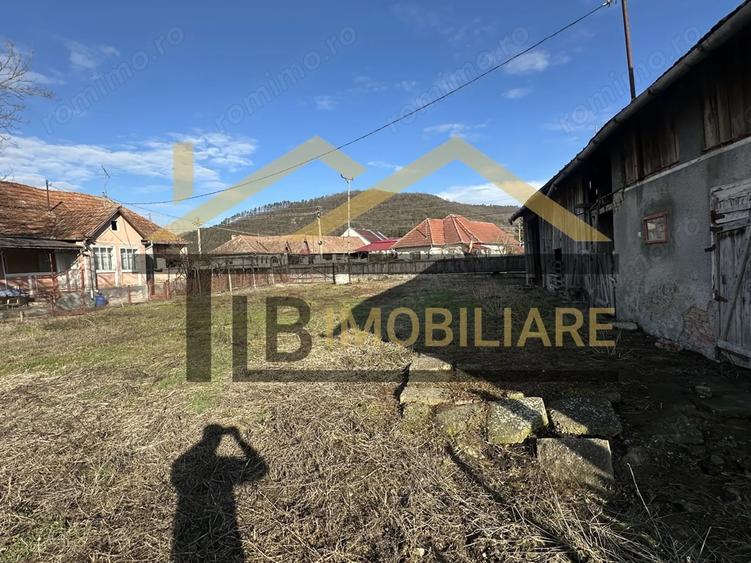 Casă cu 4 camere cu Canalizare în Râciu