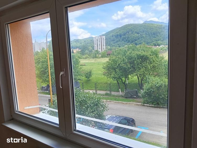 Apartament cu 4 camere în Dârste
