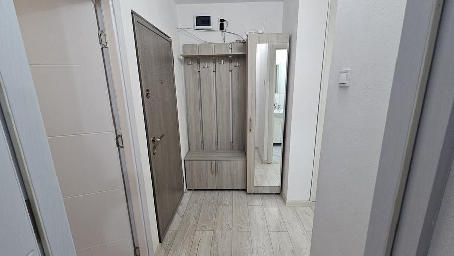 Apartament cu 3 camere decomandat în Craiovei