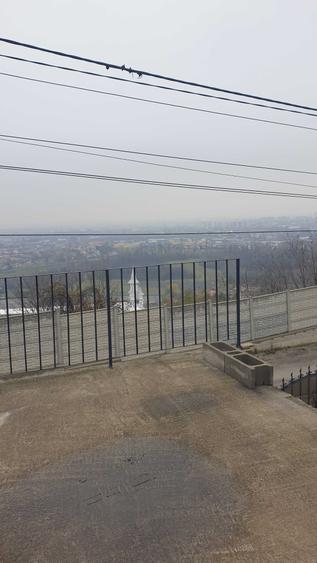 Casă cu 2 camere cu Teren 400 Mp în Central