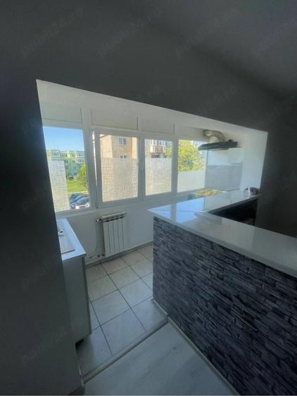 Garsonieră decomandată în 1 Decembrie