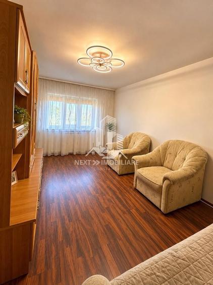 Apartament cu 2 camere decomandat, mobilat în CET