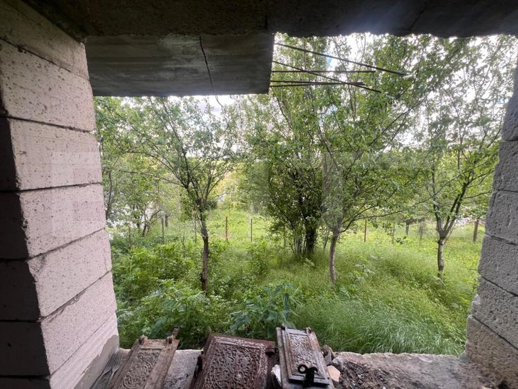 Casă individuală cu 4 camere cu Canalizare în Bucovăț