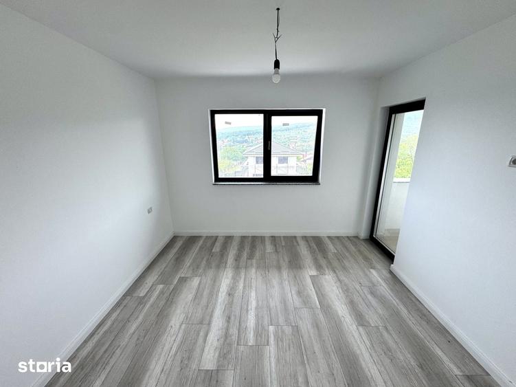 Casă cu 4 camere cu Teren 600 Mp în Bucium