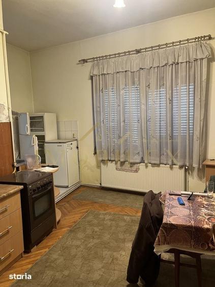 Casă cu 3 camere cu Teren 435 Mp în Plopilor