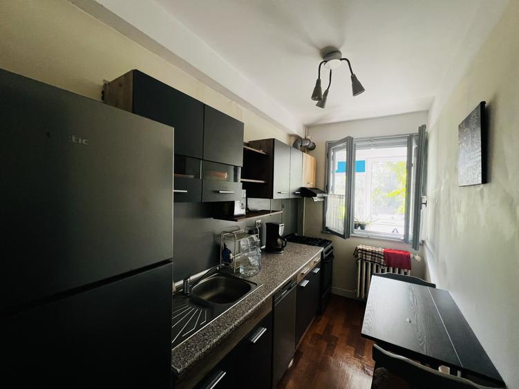 Apartament cu 2 camere semidecomandat în Crângași