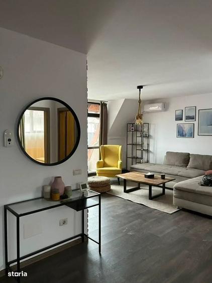 Apartament cu 4 camere în Dobroești