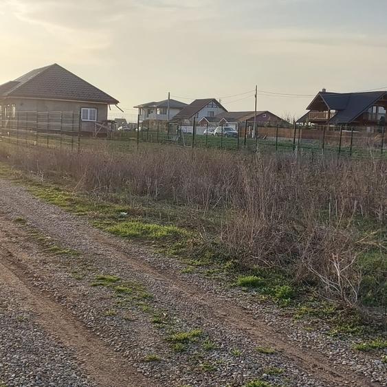 Teren Construcții intravilan de 650 mp, în Săftica