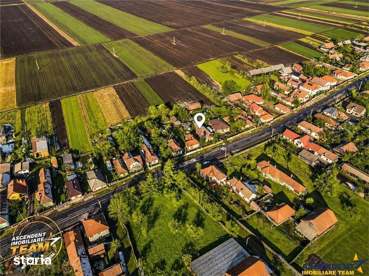 Casă cu 3 camere cu Teren 1749 Mp în Lunga