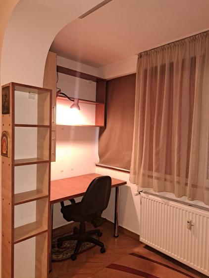 Apartament cu 2 camere semidecomandat în Colentina