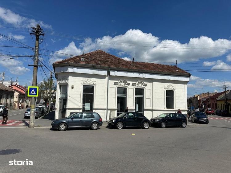Spațiu comercial, de 230 mp, în Central