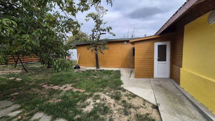 Casă cu 3 camere în Rediu