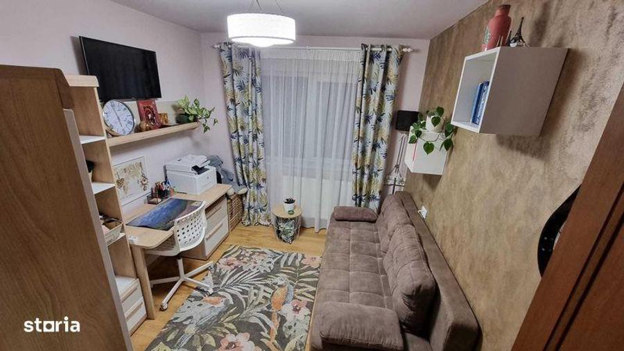 Apartament cu 3 camere decomandat în Blejoi