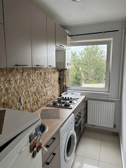 Apartament cu 2 camere nedecomandat în Girocului
