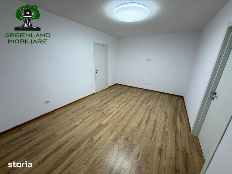 Apartament cu 3 camere în Podu Roș