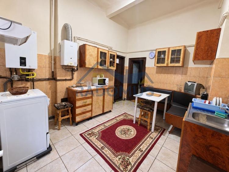 Casă individuală cu 3 camere cu Canalizare în Mihai Bravu