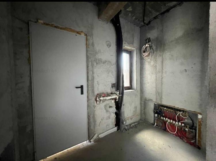 Casă cu 4 camere în Ghermănești