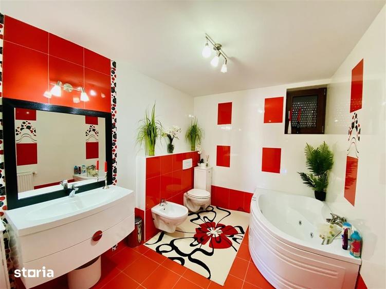 Casă cu 4 camere cu Teren 475 Mp în Șura Mare