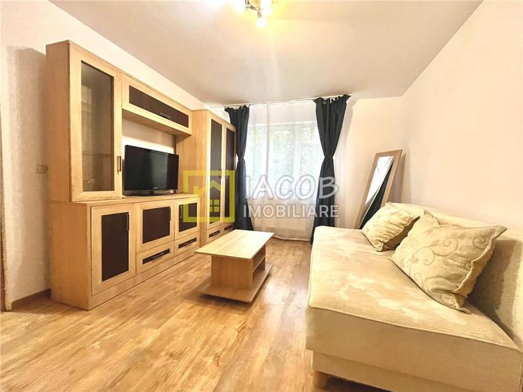 Apartament cu 2 camere decomandat, mobilat în 9 Mai