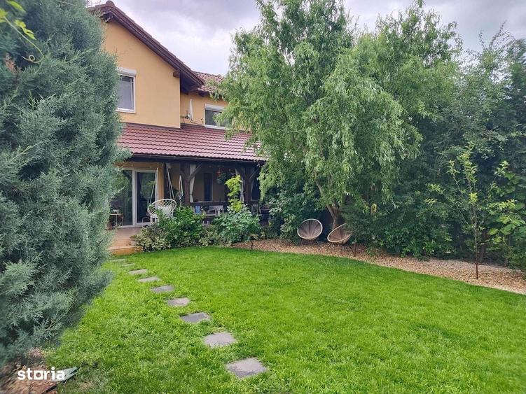 Casă cu 3 camere în Vladimirescu