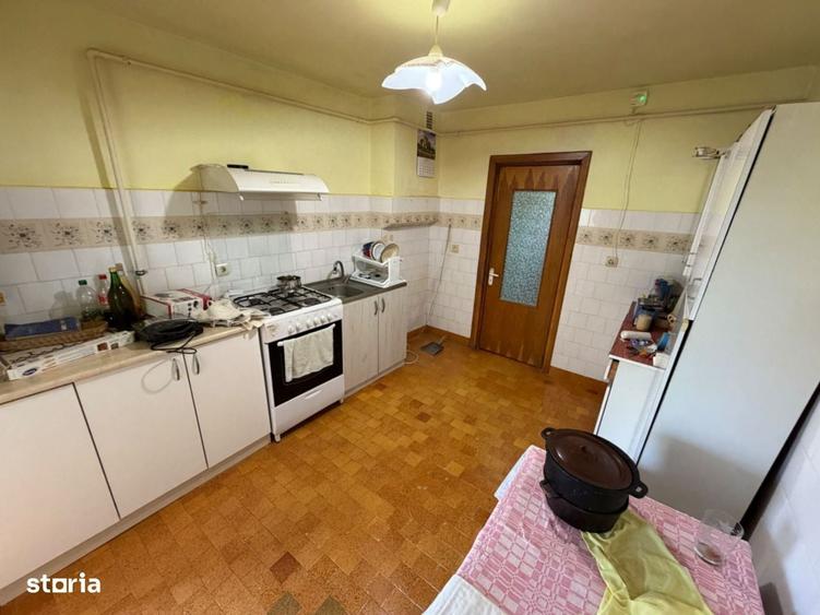 Apartament 3 camere, etaj 2 - Cugir - 3