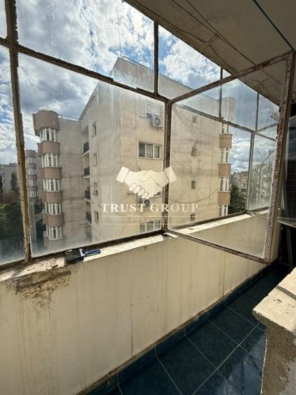 Garsonieră decomandată în Muncii