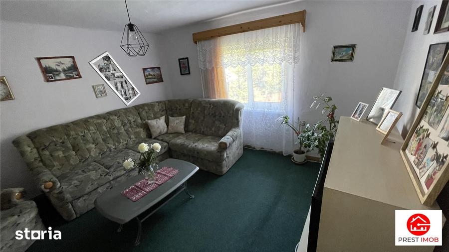 Casă cu 4 camere decomandat cu Teren 2500 Mp în Gheorghe Doja