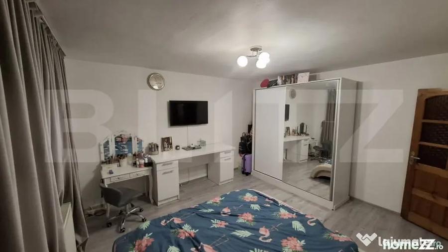 Apartament cu 2 camere decomandat în Micro 4