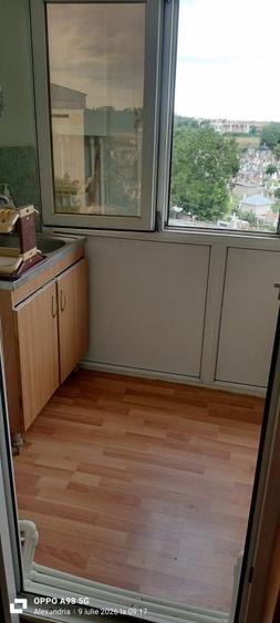 Apartament cu 2 camere decomandat în Exterior Vest