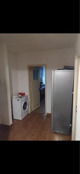 Apartament cu 3 camere decomandat în Radu Negru